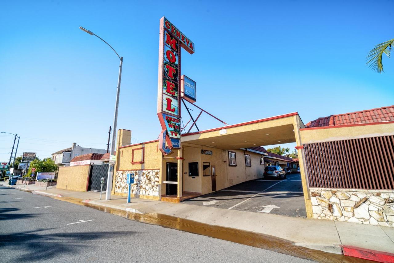 Geneva Motel Ингълуд Екстериор снимка